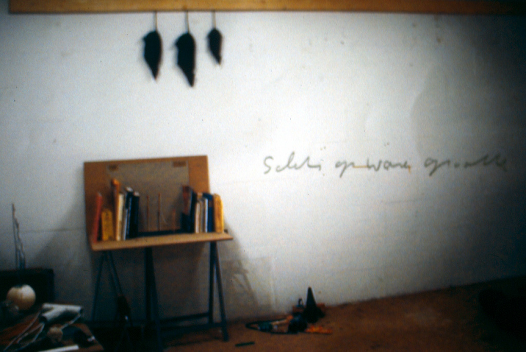Schets Zonder titel (2000) op ware grootte in atelier.